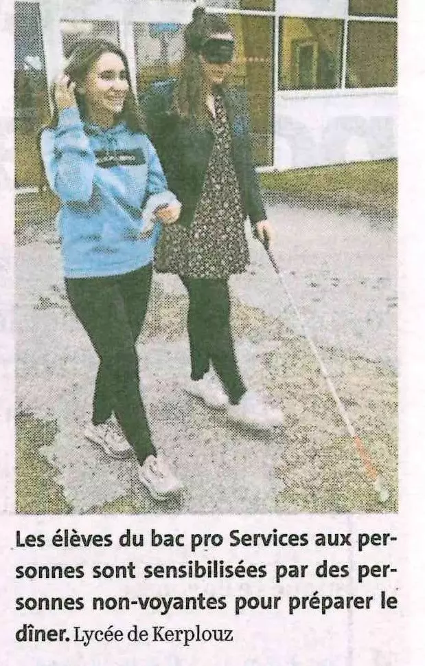 Un dîner dans le noir avec des personnes non-voyantes