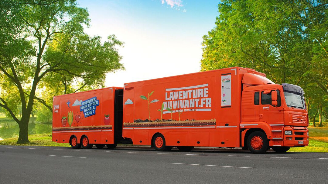 Le camion de l’Aventure du Vivant de l’Enseignement Agricole (piloté par le lycée Kerplouz LaSalle pour son étape à Vannes)