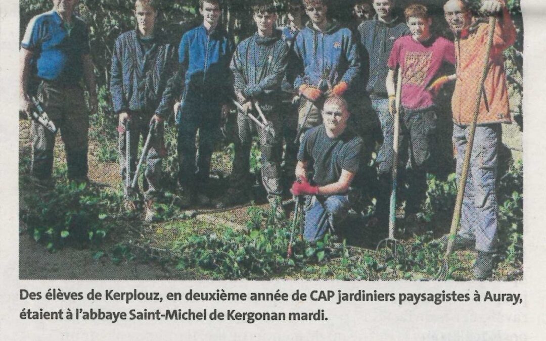 Les élèves de Kerplouz à l’abbaye Saint-Michel de Kergonan (1 article Le Télégramme + 1 article Ouest-France)