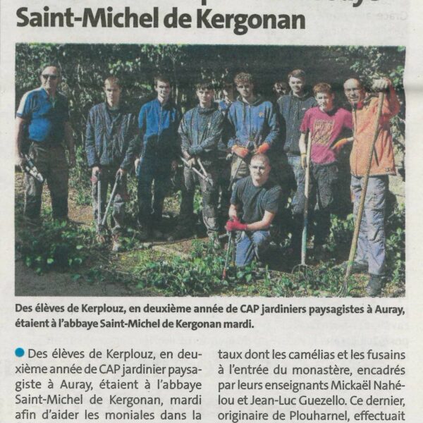 Les élèves de Kerplouz à l’abbaye Saint-Michel de Kergonan (1 article Le Télégramme + 1 article Ouest-France)