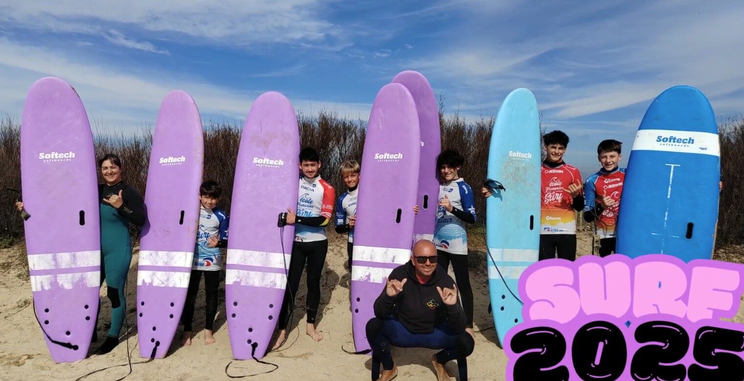 Initiation au surf pour les élèves internes