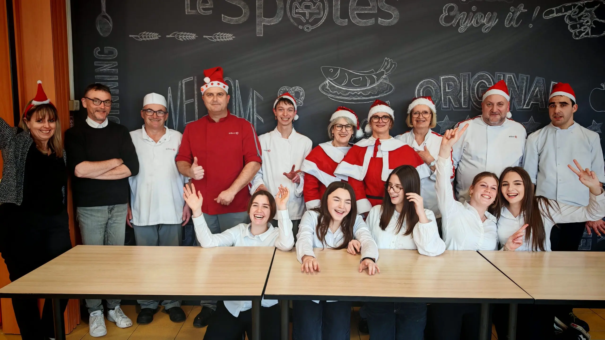 Repas de Noël : Merci l’équipe Elior !